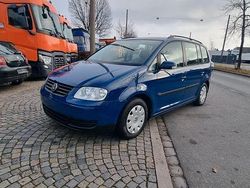 Blau Gebraucht 2004 VW Touran Basis Van / Kleinbus | 2.100 € (Fairer Preis)
