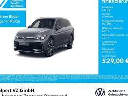 Diabasgrau metallic Gebraucht 2024 VW Passat R-line Kombi | 48.273 € (Guter Preis)