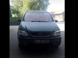 Grün Gebraucht 2002 Opel Zafira Van / Kleinbus | 1.250 € (Guter Preis)