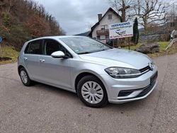 Silber Gebraucht 2018 VW Golf VII Trendline Limousine | 10.700 € (Guter Preis)
