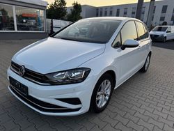Weiß Gebraucht 2019 VW Golf Sportsvan Comfortline Van / Kleinbus | 13.990 € (Fairer Preis)