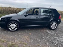 Schwarz Gebraucht 2003 VW Golf IV Kleinwagen | 1.100 € (Fairer Preis)