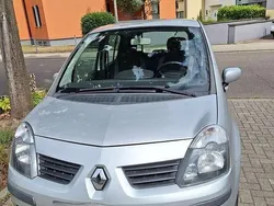 Grau Gebraucht 2007 Renault Modus Dynamique Van / Kleinbus | 2.200 € (Fairer Preis)