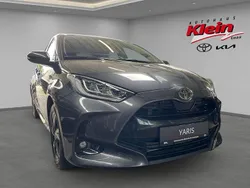 Grau Neu 2025 Toyota Yaris Hybrid Limousine | 26.977 € (Fairer Preis)
