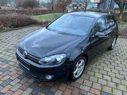 Schwarz Gebraucht 2010 VW Golf VI Team Limousine | 4.199 € (Fairer Preis)