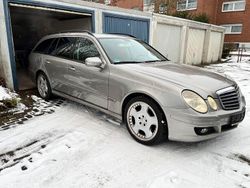 Grau Gebraucht 2008 Mercedes E220 Avantgarde Kombi | 4.400 € (Fairer Preis)