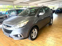 Grau Gebraucht 2013 Hyundai ix35 Edition SUV | 9.499 € (Guter Preis)