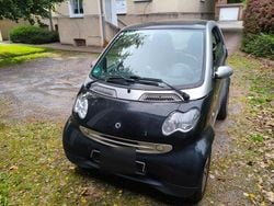 Schwarz Gebraucht 2004 Smart ForTwo Coupé Kleinwagen | 750 € (Superpreis)