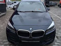 Blau Gebraucht 2019 BMW 218 Active Tourer Sport Line Van / Kleinbus | 19.800 € (Etwas zu teuer)