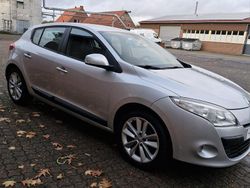 Grau Gebraucht 2010 Renault Mégane III Limousine | 4.300 € (Fairer Preis)