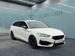 Weiß Gebraucht 2022 Cupra Leon VZ Kombi | 28.460 € (Etwas zu teuer)