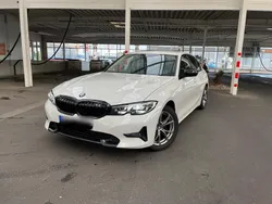 Weiß Gebraucht 2019 BMW 320 Sport Line Limousine | 24.500 € (Fairer Preis)