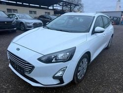 Weiß Gebraucht 2020 Ford Focus Limousine | 7.497 € (Superpreis)