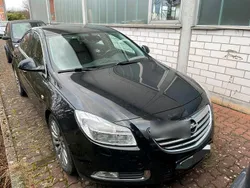 Schwarz Gebraucht 2010 Opel Insignia Limousine | 5.999 € (Etwas zu teuer)
