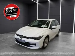 Weiß Neu 2025 VW Golf VIII Life Limousine | 26.095 € (Guter Preis)