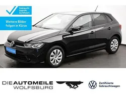 Deep black perleffekt Gebraucht 2023 VW Polo Life Limousine | 18.790 € (Guter Preis)