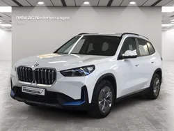 Weiß Gebraucht 2023 BMW iX1 Performance SUV | 40.900 € (Fairer Preis)