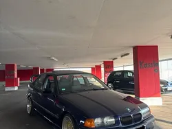 Blau Gebraucht 1995 BMW 320 M Sport Limousine | 11.250 €