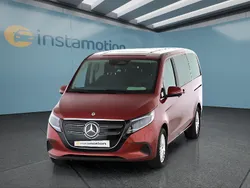 Rot Gebraucht 2025 Mercedes EQV300 Van / Kleinbus | 60.199 €