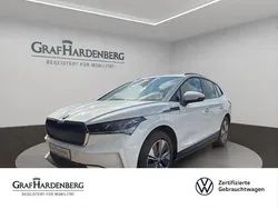 Weiß Gebraucht 2022 Skoda Enyaq iV Loft SUV | 28.777 € (Fairer Preis)
