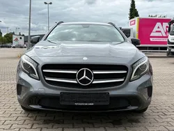 Mountaingrau Gebraucht 2014 Mercedes GLA200 Urban SUV | 15.800 € (Fairer Preis)