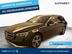 Obsidianschwarz Gebraucht 2022 Mercedes E220 Avantgarde Kombi | 33.490 € (Guter Preis)