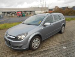 Silber Gebraucht 2005 Opel Astra Edition Limousine | 1.600 €