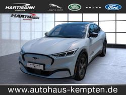 Space white (metallic) Gebraucht 2023 Ford Mustang Mach-E Premium SUV | 32.850 € (Superpreis)