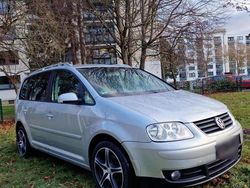 Silber Gebraucht 2006 VW Touran Van / Kleinbus | 3.150 € (Fairer Preis)