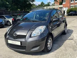 Grau Gebraucht 2009 Toyota Yaris Life Kleinwagen | 2.699 € (Guter Preis)