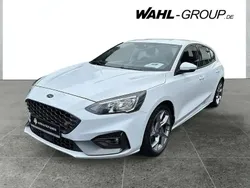 Weiß Gebraucht 2020 Ford Focus ST Limousine | 22.980 € (Guter Preis)