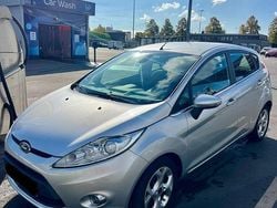 Silber Gebraucht 2010 Ford Fiesta Ambiente Kleinwagen | 3.900 € (Fairer Preis)
