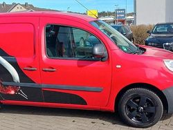 Hellrot Gebraucht 2015 Renault Kangoo Rapid Extra Van / Kleinbus | 9.900 € (Fairer Preis)