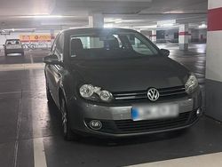 Grau Gebraucht 2011 VW Golf VI Kleinwagen | 4.499 €
