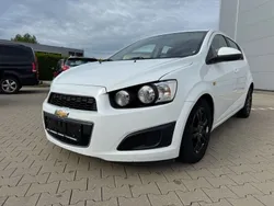Weiß Gebraucht 2011 Chevrolet Aveo LT Kleinwagen | 3.950 € (Fairer Preis)