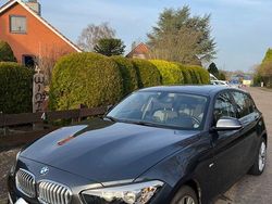 Grau Gebraucht 2016 BMW 120 Urban Line Kleinwagen | 14.200 € (Fairer Preis)