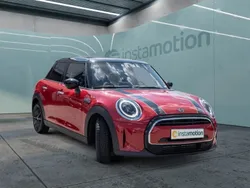 Rot Gebraucht 2023 Mini Cooper Kleinwagen | 25.500 €