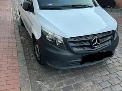 Weiß Gebraucht 2022 Mercedes Vito Van / Kleinbus | 36.950 € (Fairer Preis)