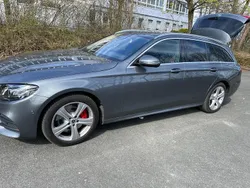 Grau Gebraucht 2018 Mercedes E350 Kombi | 35.500 € (Etwas zu teuer)