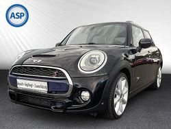 Midnight black metallic Gebraucht 2017 Mini Cooper SD Chili Kleinwagen | 16.890 € (Etwas zu teuer)