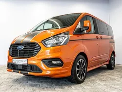 Orange Gebraucht 2023 Ford Tourneo Custom Sport Van / Kleinbus | 43.800 € (Guter Preis)
