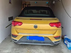 Gelb Gebraucht 2021 VW T-Roc Cabriolet Active Cabrio | 29.000 € (Etwas zu teuer)