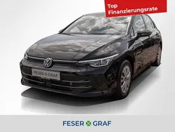 Grenadillschwarz metallic Gebraucht 2024 VW Golf VIII Style Limousine | 31.940 € (Etwas zu teuer)