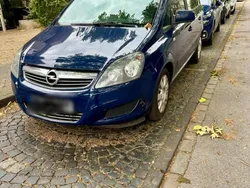 Blau Gebraucht 2012 Opel Zafira Van / Kleinbus | 2.850 € (Guter Preis)