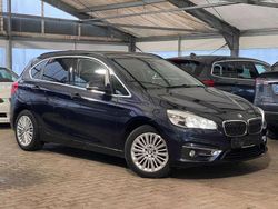 Imperialblau Gebraucht 2015 BMW 218 Van / Kleinbus | 12.990 € (Fairer Preis)