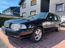 Schwarz Gebraucht 2000 Volvo V70 Kombi | 2.950 € (Etwas zu teuer)