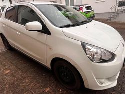 Weiß Gebraucht 2015 Mitsubishi Space Star Top Kleinwagen | 5.300 € (Fairer Preis)