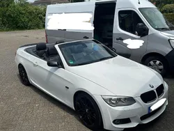 Weiß Gebraucht 2011 BMW 318 Cabriolet M Sport Cabrio | 12.250 € (Etwas zu teuer)