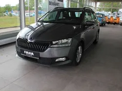 Grau Gebraucht 2022 Skoda Fabia Active Kombi | 14.990 € (Guter Preis)