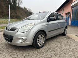 Silber Gebraucht 2010 Hyundai i20 Classic Limousine | 1.490 € (Superpreis)